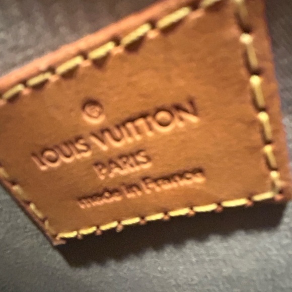 Louis Vuitton Brentwood Vernis Bag Leather Pearle - Picture 10 of 12